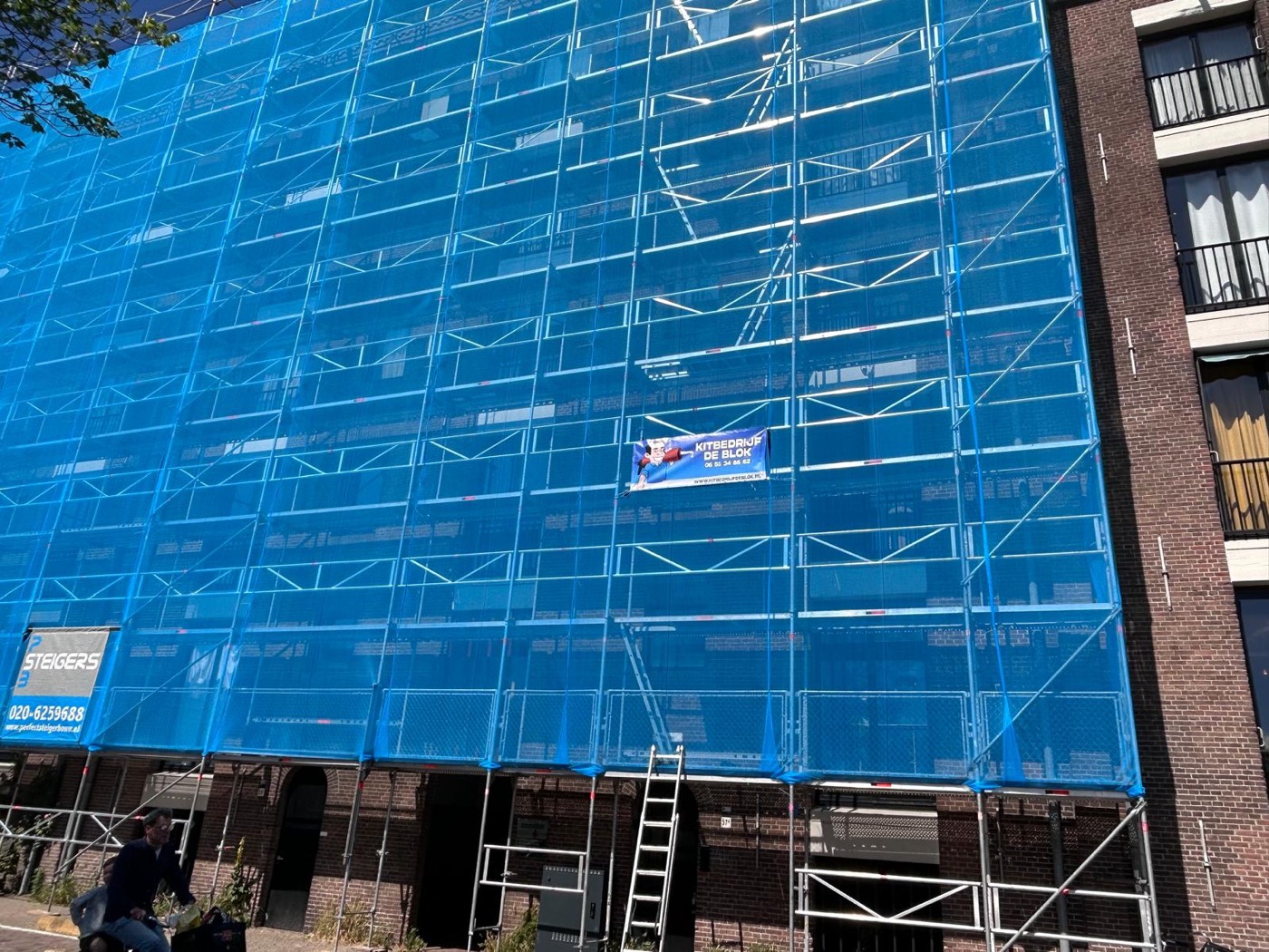 Gevelrenovatie Amsterdam met steiger